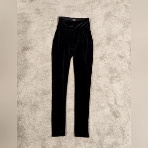 Spanx Assets VELVET Compression Leggings Size Med.